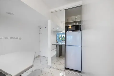 100 Lincoln Road Miami Beach FL 33139
