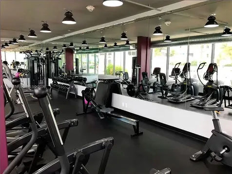 100 Lincoln Road Miami Beach FL 33139