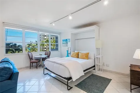 100 Lincoln Road Miami Beach FL 33139
