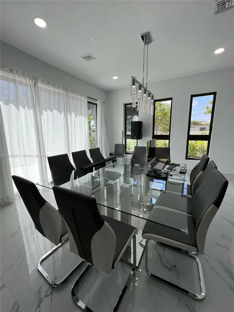 2342 Mckinley Street Hollywood FL 33020