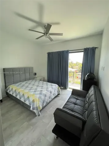 2342 Mckinley Street Hollywood FL 33020
