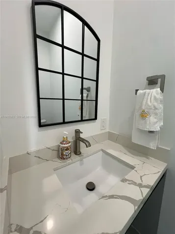 2342 Mckinley Street Hollywood FL 33020