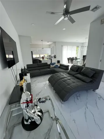 2342 Mckinley Street Hollywood FL 33020