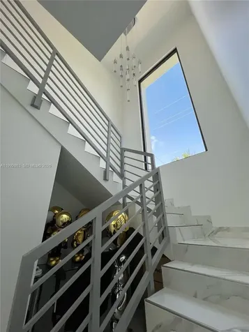 2342 Mckinley Street Hollywood FL 33020
