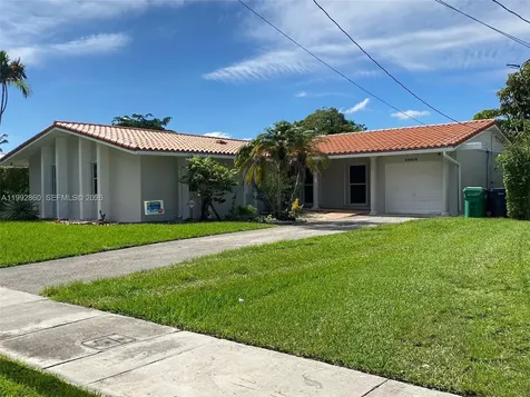 20020 Bel Aire Drive Cutler Bay FL 33189
