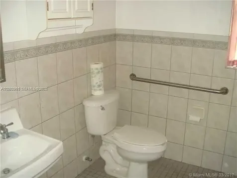 20020 Bel Aire Drive Cutler Bay FL 33189