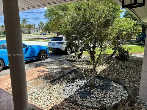 20020 Bel Aire Drive Cutler Bay FL 33189