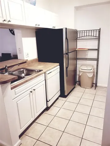 17125 N Bay Road Sunny Isles Beach FL 33160