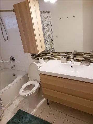 17125 N Bay Road Sunny Isles Beach FL 33160