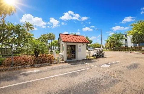 5800 SW 127 Avenue Miami FL 33183