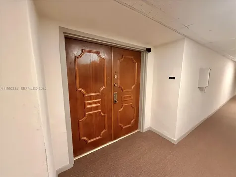 5800 SW 127 Avenue Miami FL 33183