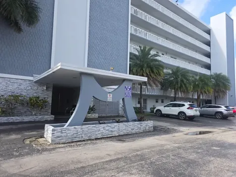 320 NE 12th Avenue Hallandale Beach FL 33009