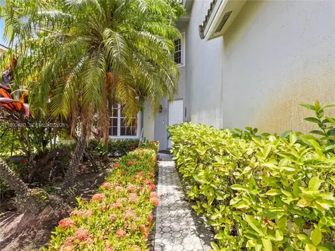 1764 NW 166th Avenue Pembroke Pines FL 33028