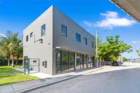 216 NW 11th Street Miami FL 33136