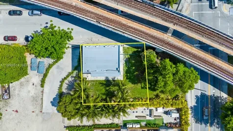 216 NW 11th Street Miami FL 33136