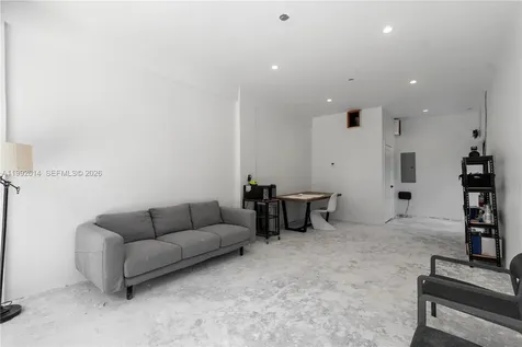 216 NW 11th Street Miami FL 33136