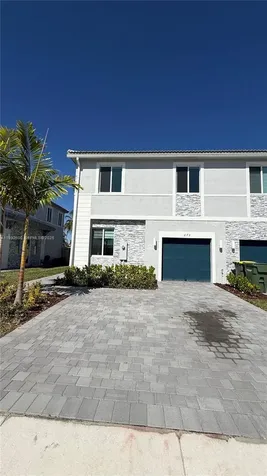 679 SE 13th St Circle Homestead FL 33034