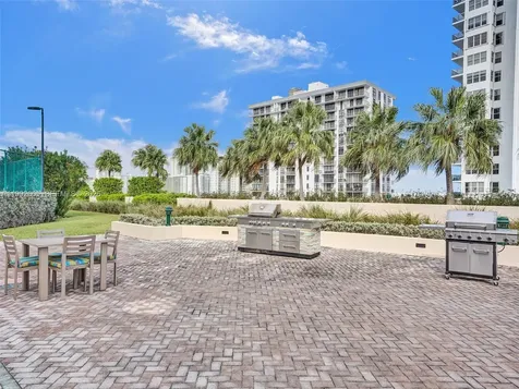 3020 NE 32nd Avenue Fort Lauderdale FL 33308