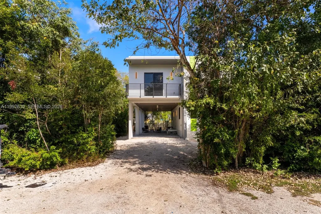 20 Coral Drive Key Largo FL 33037