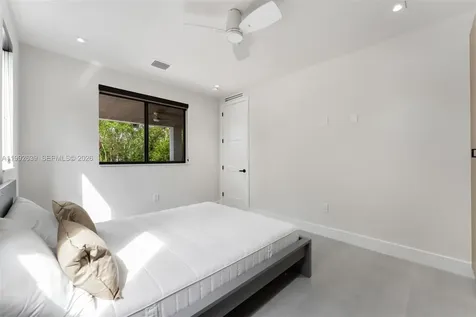20 Coral Drive Key Largo FL 33037