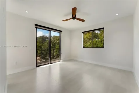 20 Coral Drive Key Largo FL 33037
