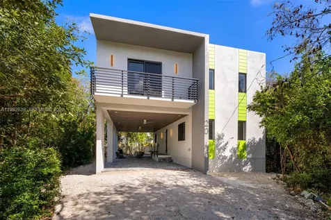 20 Coral Drive Key Largo FL 33037