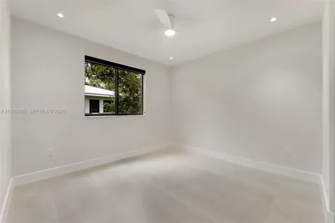 20 Coral Drive Key Largo FL 33037