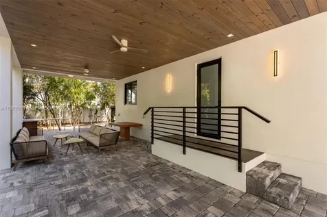 20 Coral Drive Key Largo FL 33037