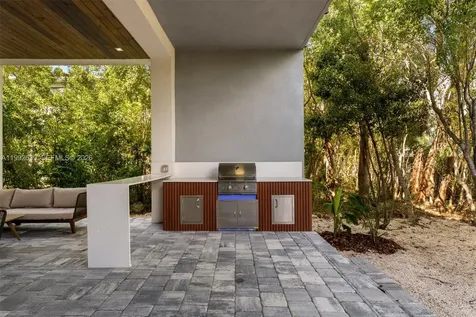 20 Coral Drive Key Largo FL 33037