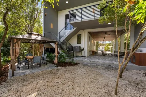20 Coral Drive Key Largo FL 33037