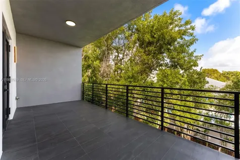 20 Coral Drive Key Largo FL 33037