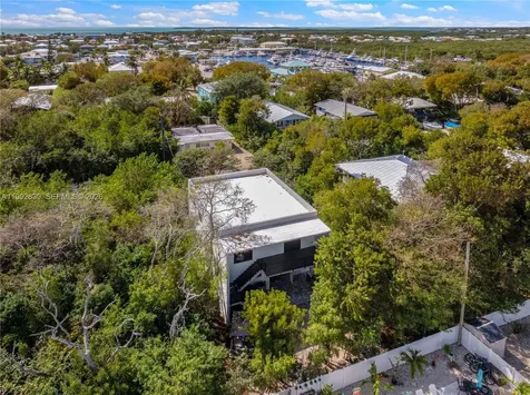 20 Coral Drive Key Largo FL 33037