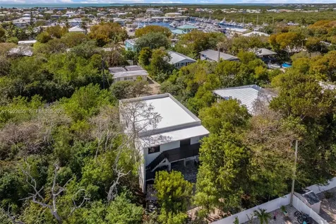 20 Coral Drive Key Largo FL 33037