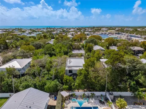 20 Coral Drive Key Largo FL 33037