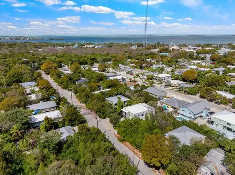 20 Coral Drive Key Largo FL 33037