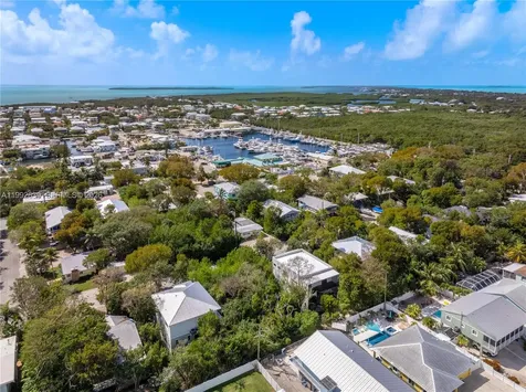 20 Coral Drive Key Largo FL 33037