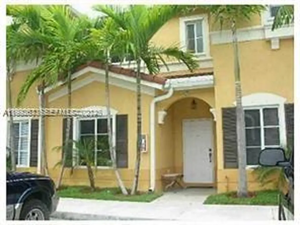 10723 NW 85th Terrace Doral FL 33178