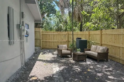 Miami FL 33161