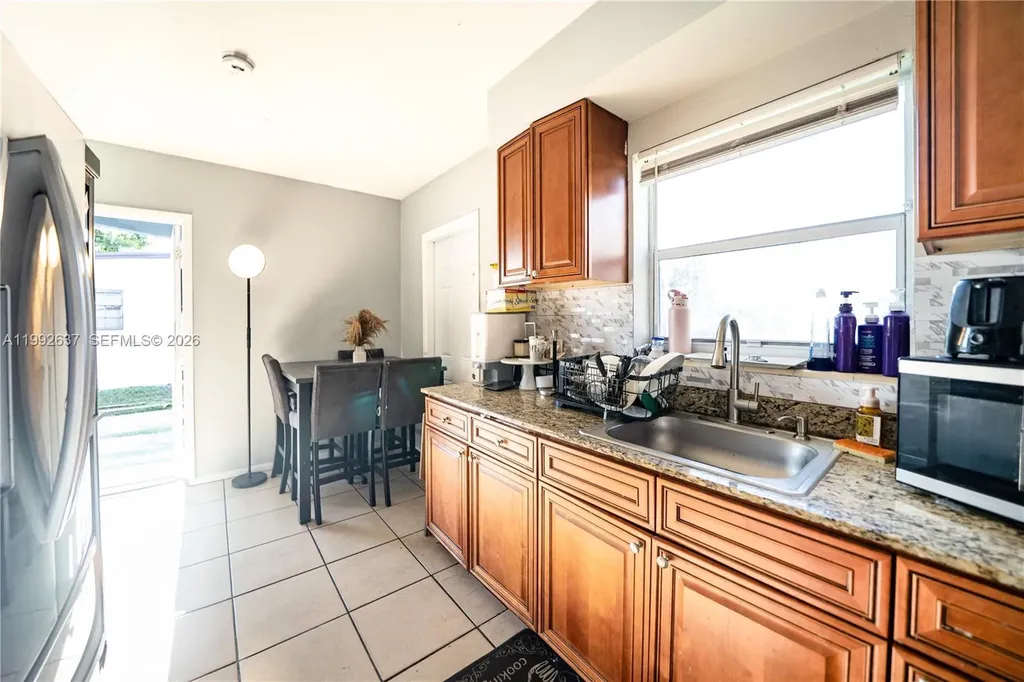 1119 NW 10th Place Fort Lauderdale FL 33311
