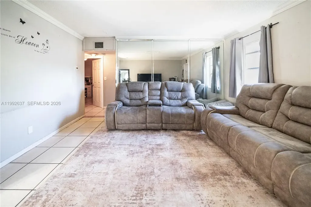 1119 NW 10th Place Fort Lauderdale FL 33311