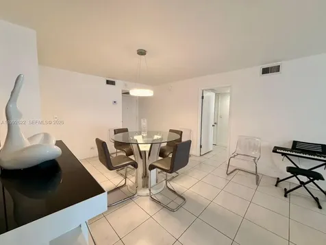 6039 Collins Avenue Miami Beach FL 33140