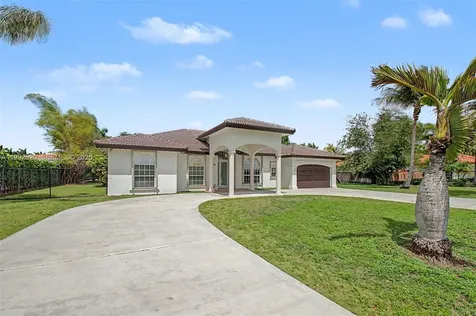 17113 SW 215th Terrace Miami FL 33187