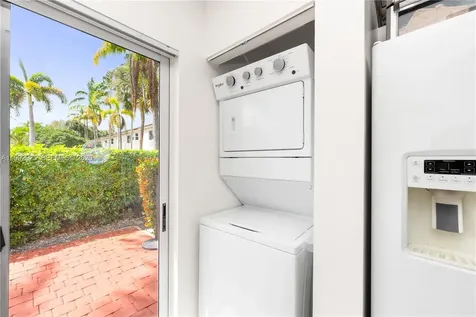 7760 NW 22nd Street Pembroke Pines FL 33024
