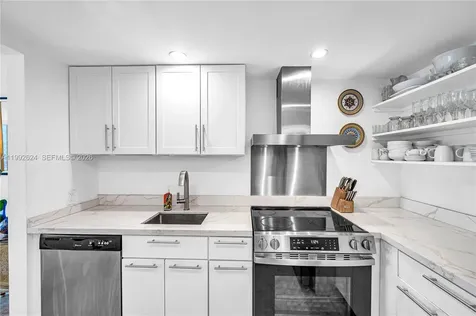 1228 West Avenue Miami Beach FL 33139