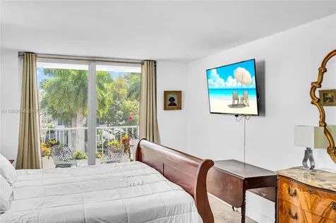 1228 West Avenue Miami Beach FL 33139