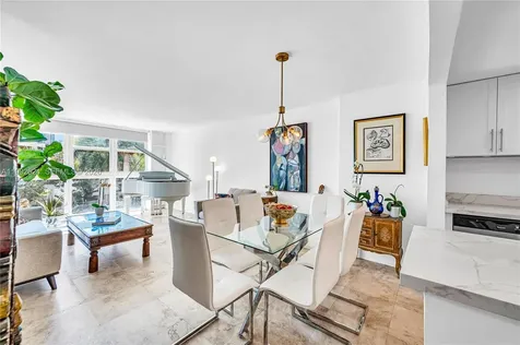 1228 West Avenue Miami Beach FL 33139