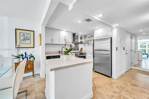 1228 West Avenue Miami Beach FL 33139