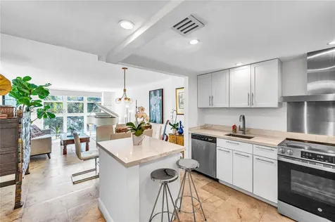 1228 West Avenue Miami Beach FL 33139