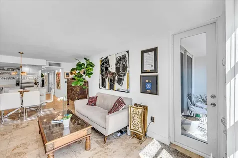 1228 West Avenue Miami Beach FL 33139