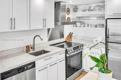 1228 West Avenue Miami Beach FL 33139